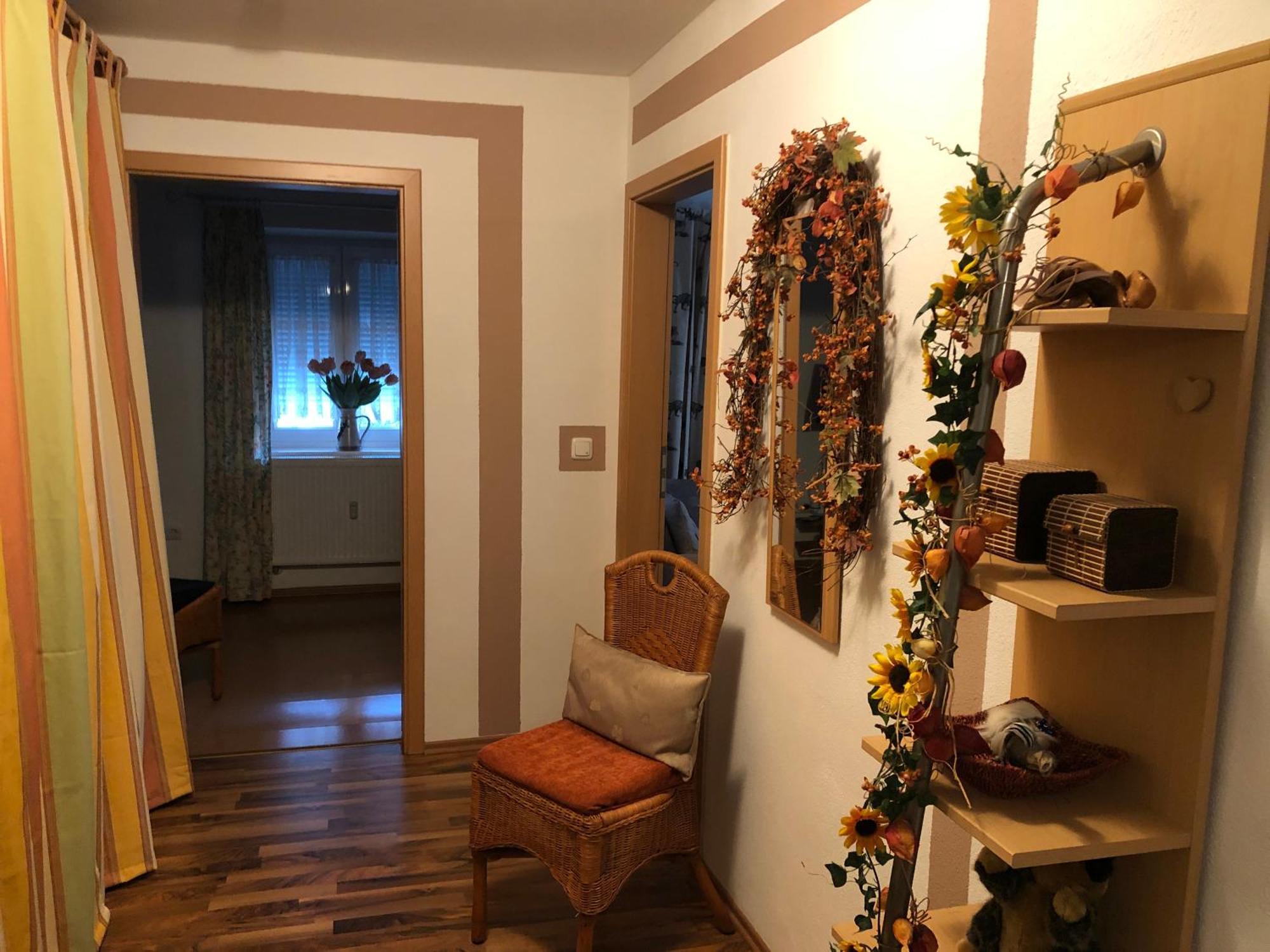 Schoene Ferienwohnung In Bahnhofsnaehe Fuer Urlaub, Studium Oder Arbeit Deggendorf Buitenkant foto