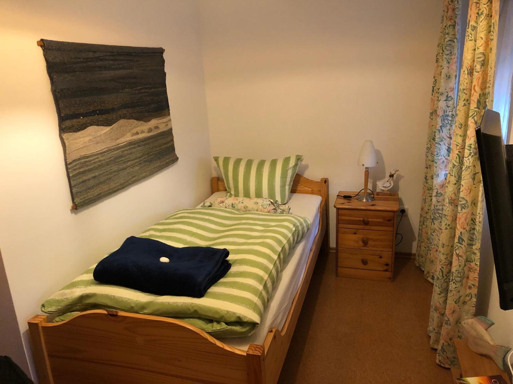 Schoene Ferienwohnung In Bahnhofsnaehe Fuer Urlaub, Studium Oder Arbeit Deggendorf Buitenkant foto
