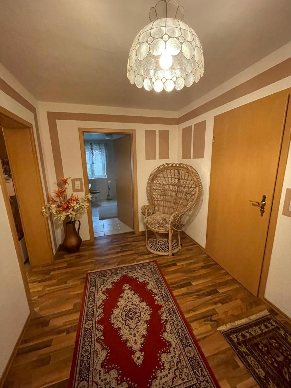 Schoene Ferienwohnung In Bahnhofsnaehe Fuer Urlaub, Studium Oder Arbeit Deggendorf Buitenkant foto