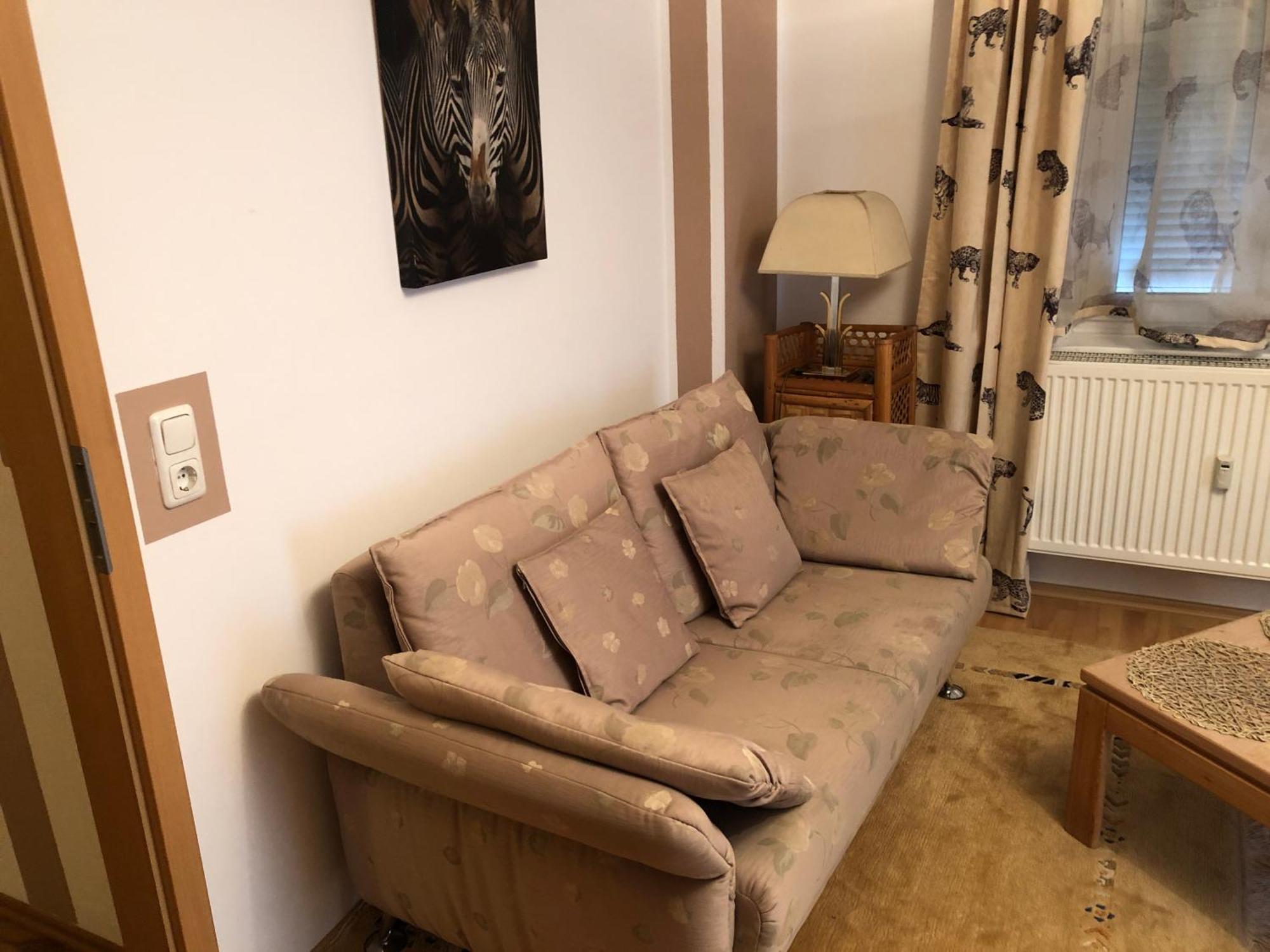 Schoene Ferienwohnung In Bahnhofsnaehe Fuer Urlaub, Studium Oder Arbeit Deggendorf Buitenkant foto
