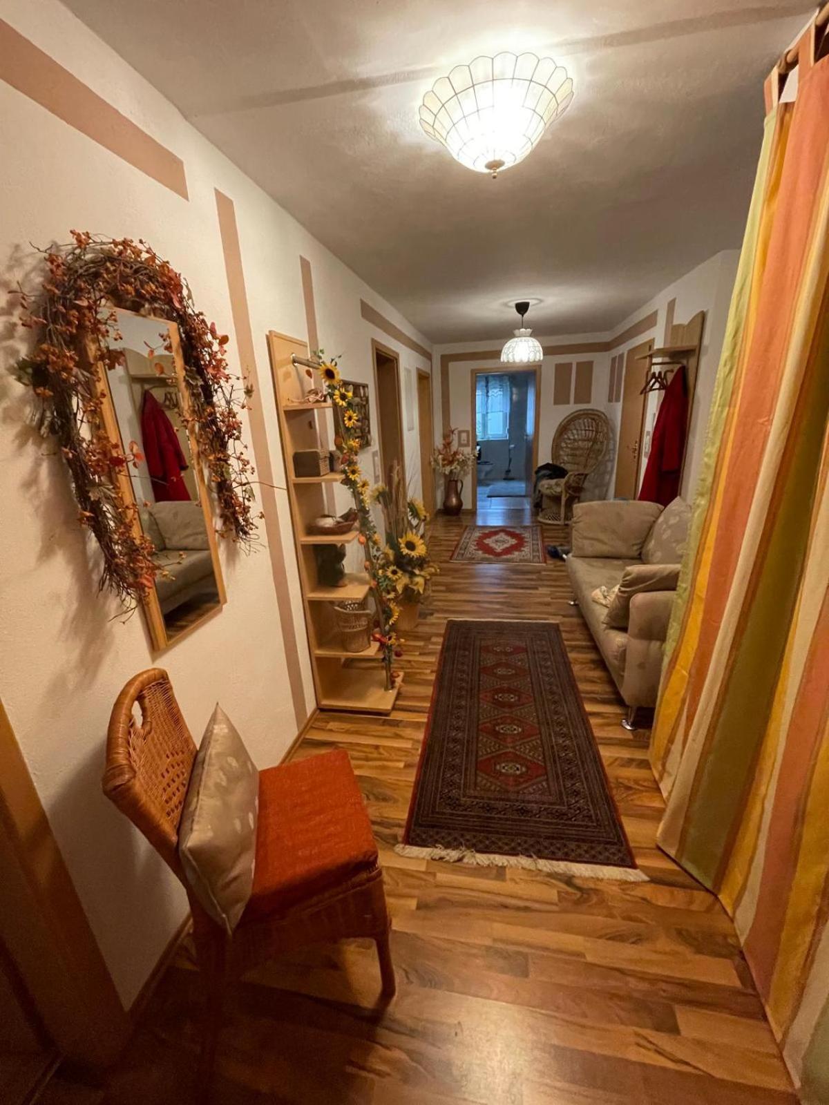 Schoene Ferienwohnung In Bahnhofsnaehe Fuer Urlaub, Studium Oder Arbeit Deggendorf Buitenkant foto