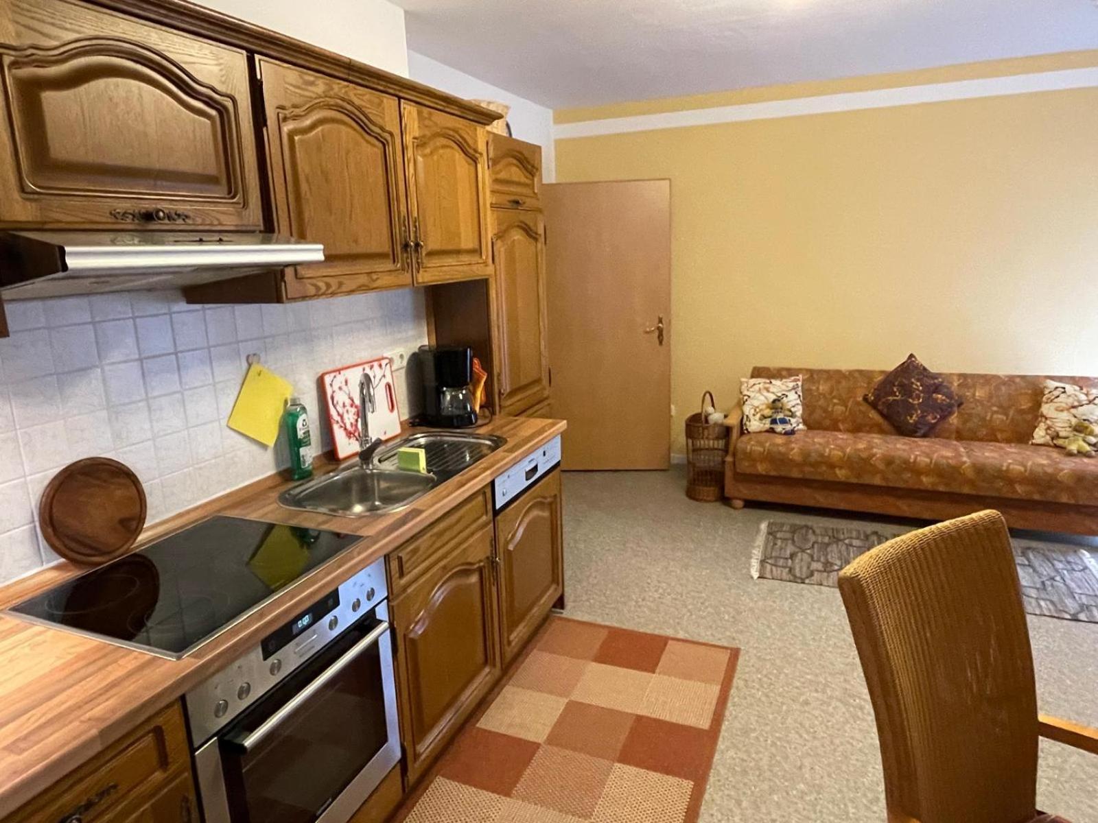 Schoene Ferienwohnung In Bahnhofsnaehe Fuer Urlaub, Studium Oder Arbeit Deggendorf Buitenkant foto