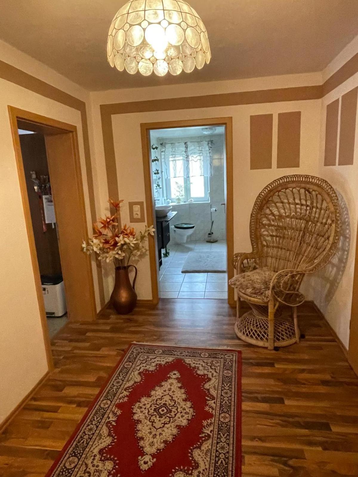 Schoene Ferienwohnung In Bahnhofsnaehe Fuer Urlaub, Studium Oder Arbeit Deggendorf Buitenkant foto